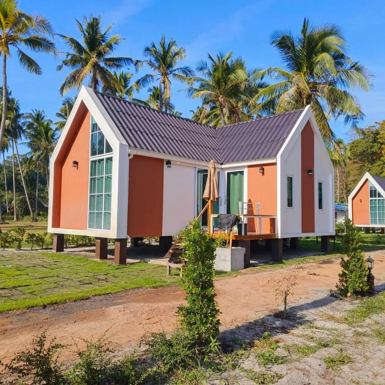 Koh Kood Neverland Beach Resort Ko Kut Екстер'єр фото