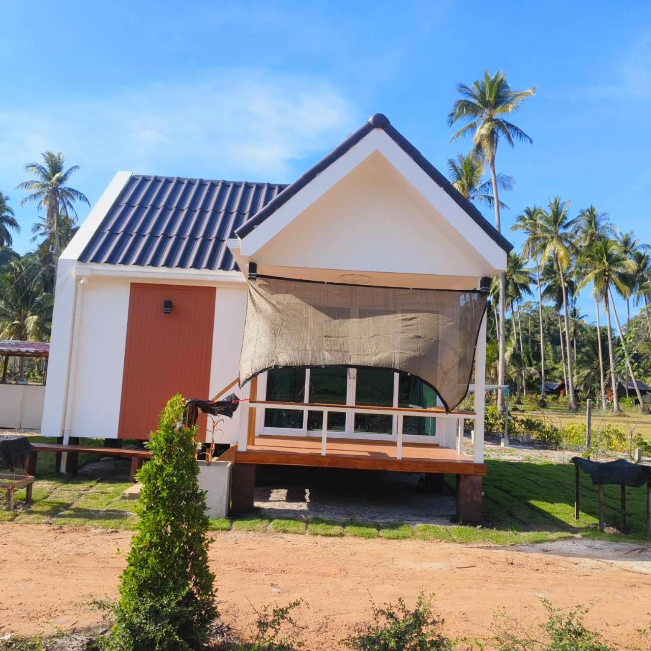Koh Kood Neverland Beach Resort Ko Kut Екстер'єр фото